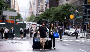 Midtown Evacuations Scramble Plans for Hotel Guests
