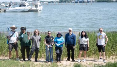 Guardians of Flushing Bay, Precious Plastic NYC, NYC Parks team up for shoreline cleanup – QNS