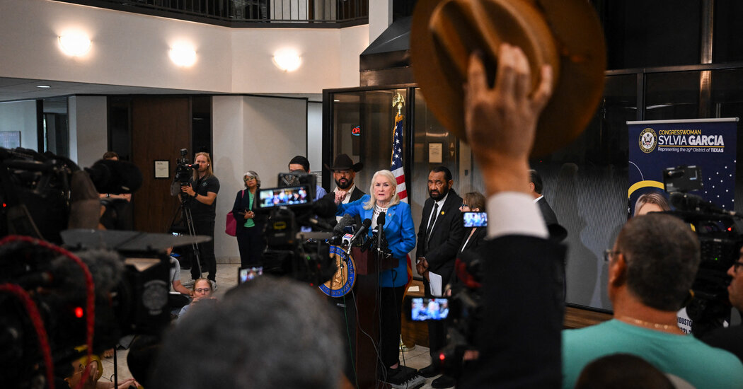 ICE Killing in Houston Puts Focus on Surge in Immigration Arrests