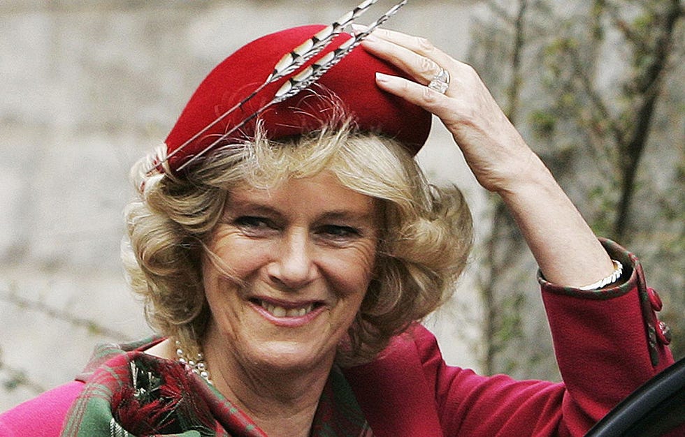 queen camilla hair rules