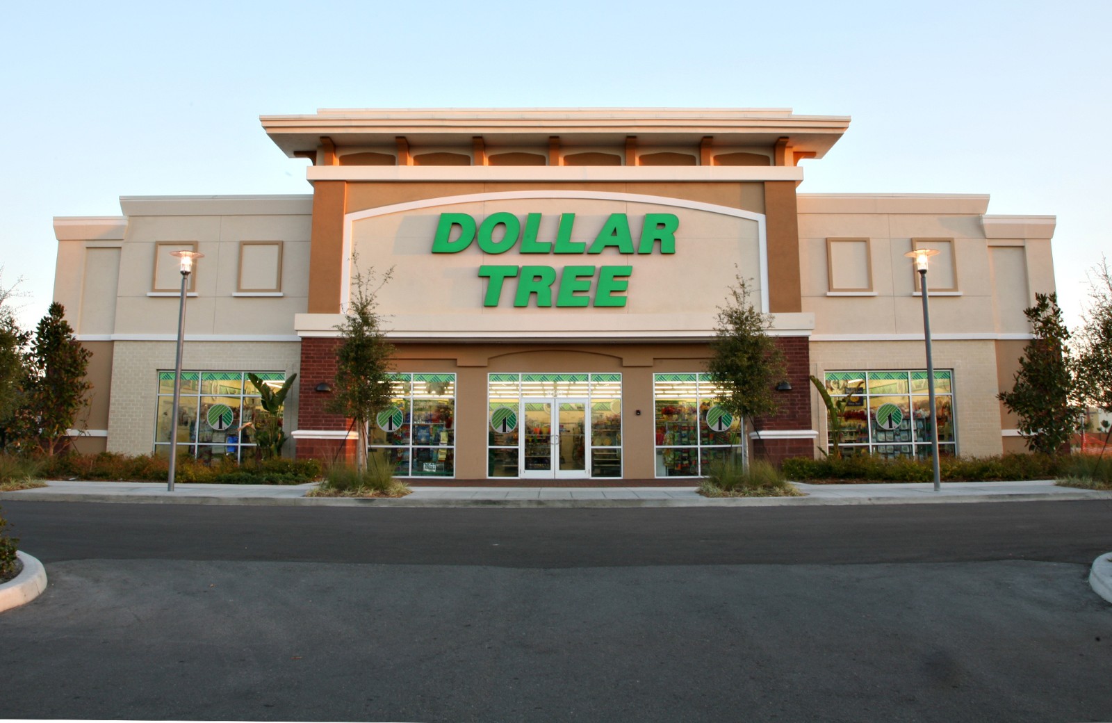 Dollar Tree's location at 39-09 Queens Blvd. in Sunnyside.