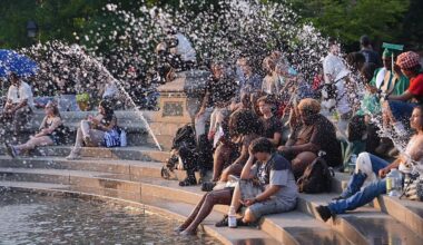 AC, water bottles, common sense: How to stay cool and alive during the NYC heat wave