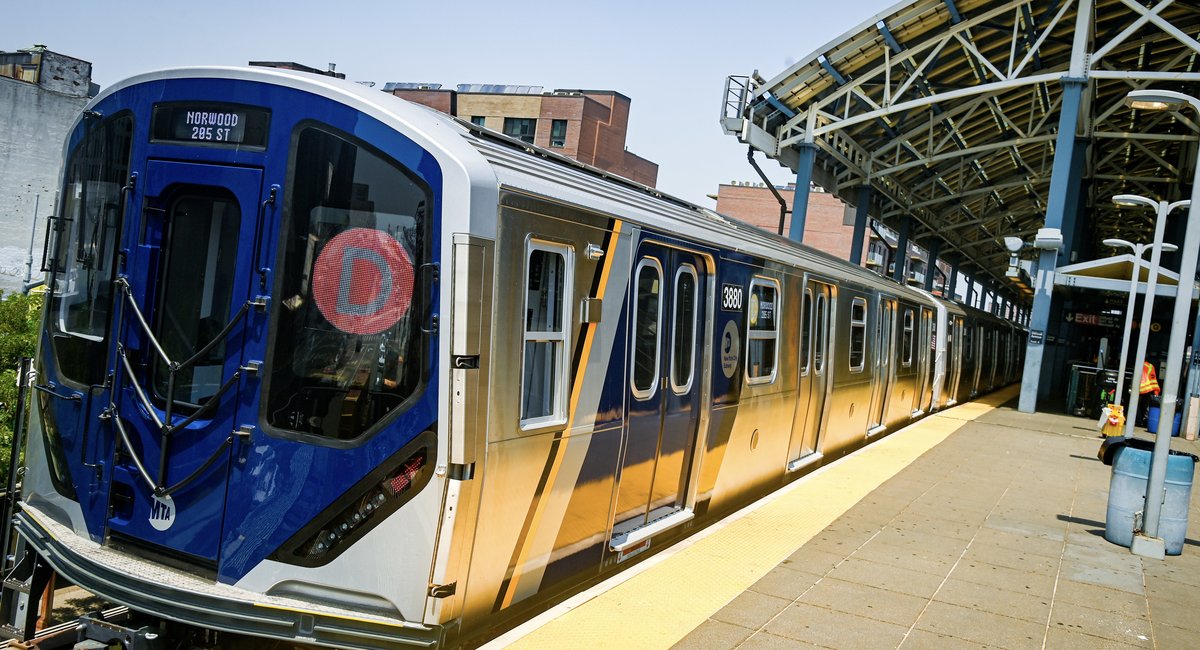 MTA rolls out new subway cars on D line, giving Bronx daily access to modern trains