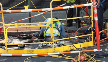 News 12 | Bronx | Second Day Without Power Frustrates Hundreds Of People In Soundview
