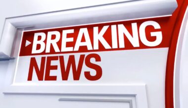 Seaplane crashes in East River; all occupants rescued; NYPD
