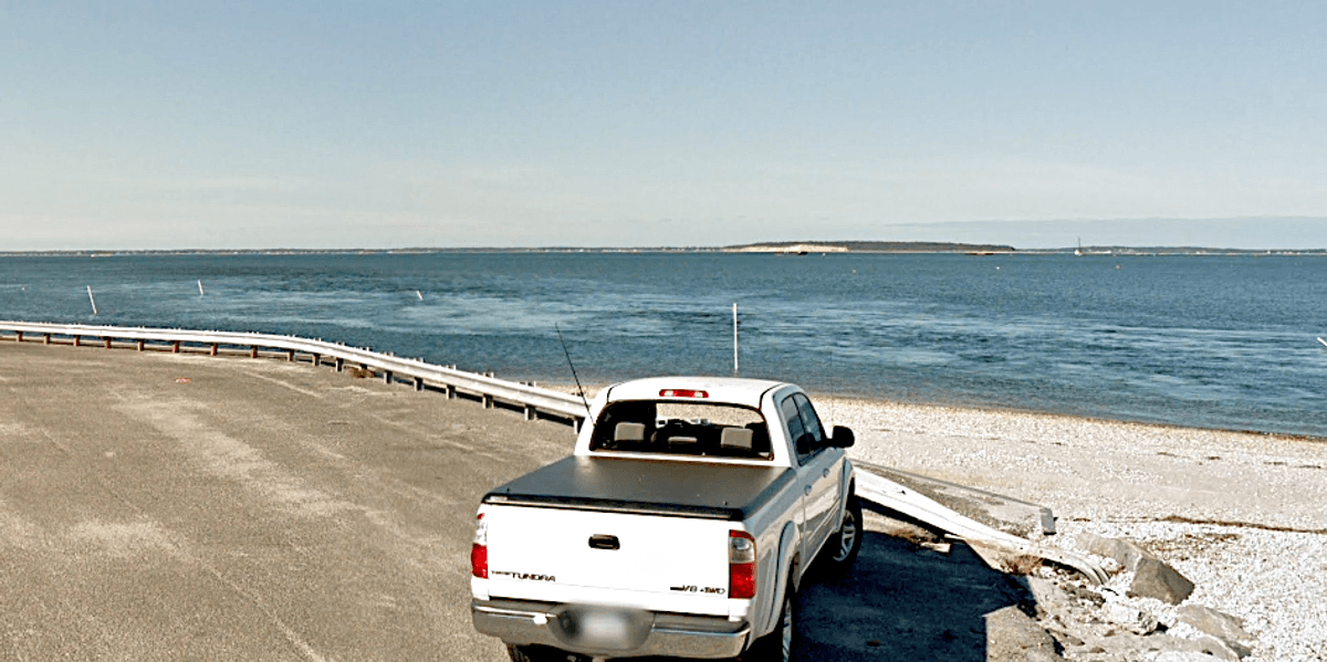 NYC girl, 6, drowns at Long Island beach during holiday outing with family
