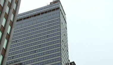 FDNY responds to bricks falling from tower in Manhattan, prompting evacuation