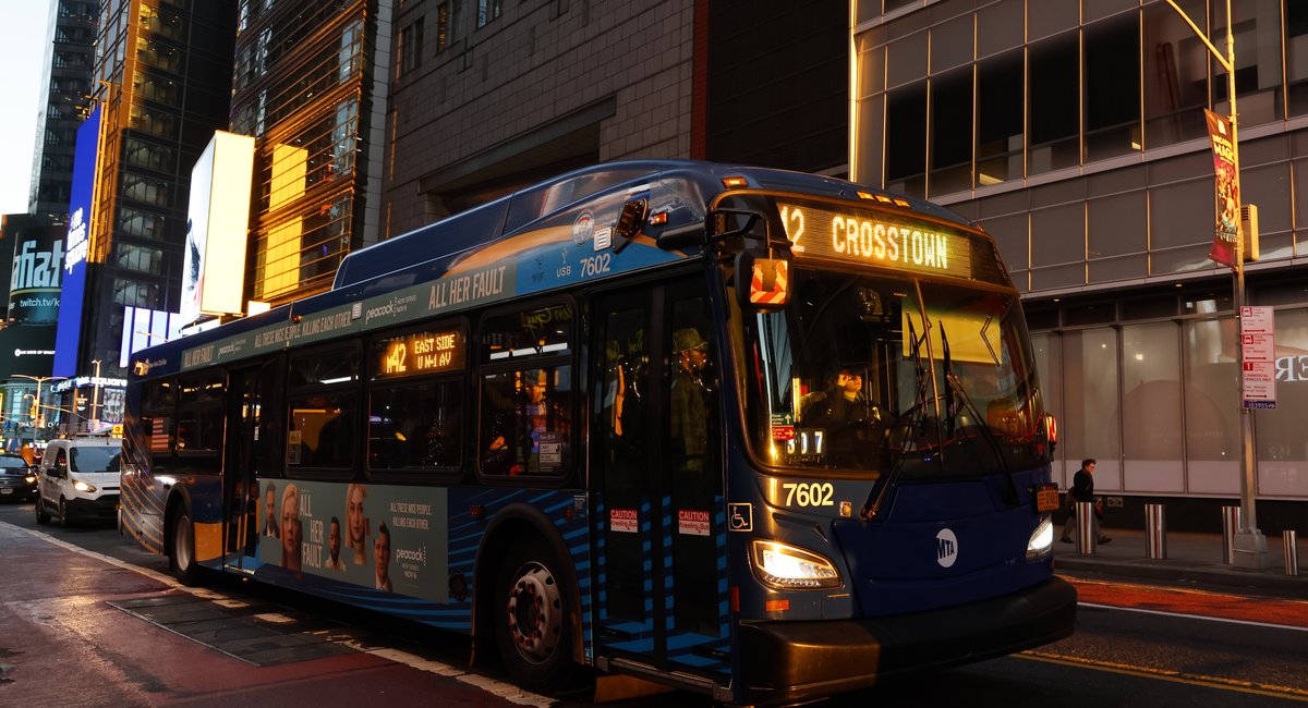 NYC advances Bronx busway to speed commutes, improve safety along Tremont Avenue