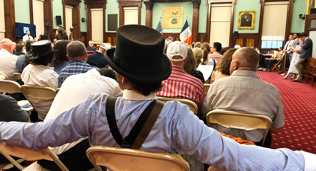 NYC carriage horse drivers make last stand at marathon City Hall hearing