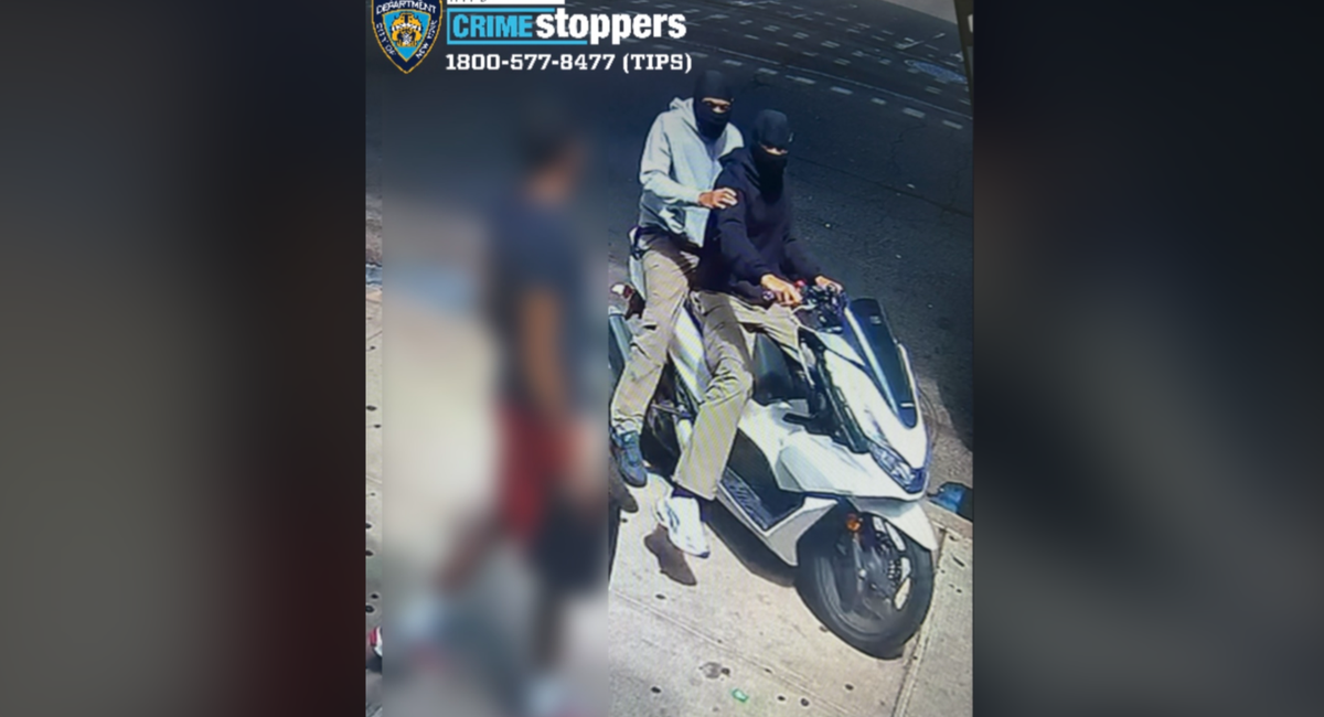 Moped-riding duo suspected in 29 daytime robberies in Brooklyn and Queens this summer