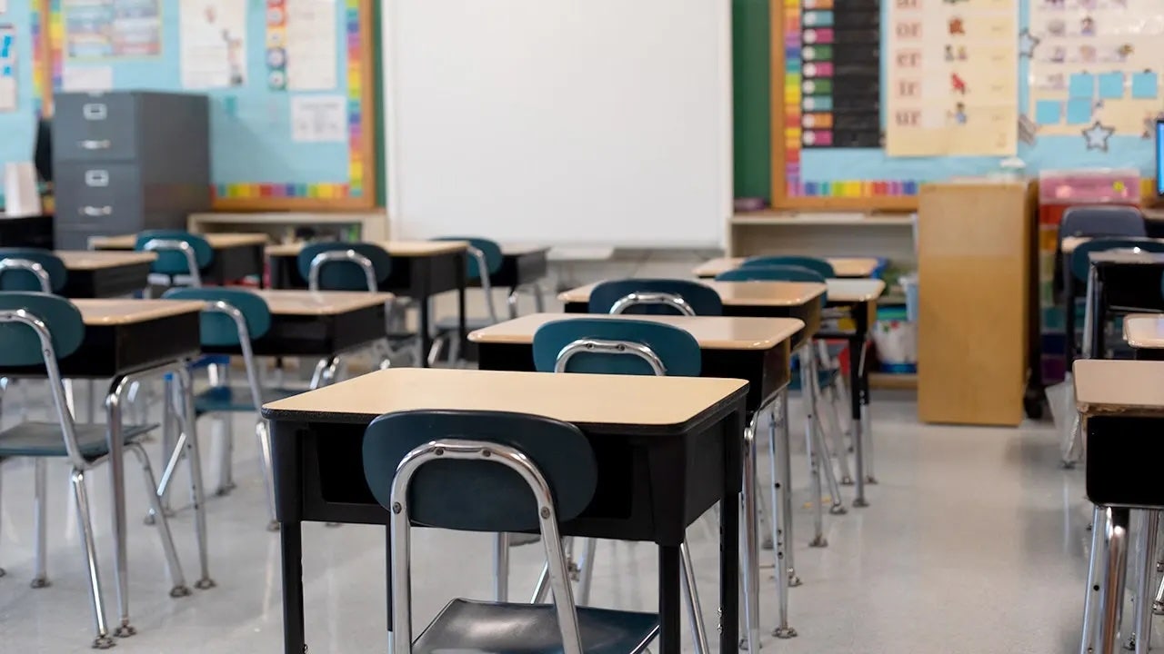 Humanoid robot joins NY school district classroom as AI assistant