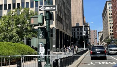 FBI investigating explosion outside Manhattan federal building