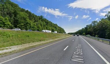 Bus Rollover On New York State Thruway In Plattekill, NY Injures 10 Passengers