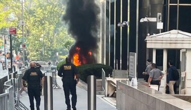 Video shows unfazed passersby during fiery attack on New York federal building by ex-soldier