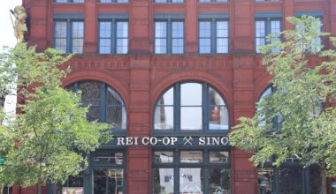 EV Grieve: At the last day of REI's flagship NYC store