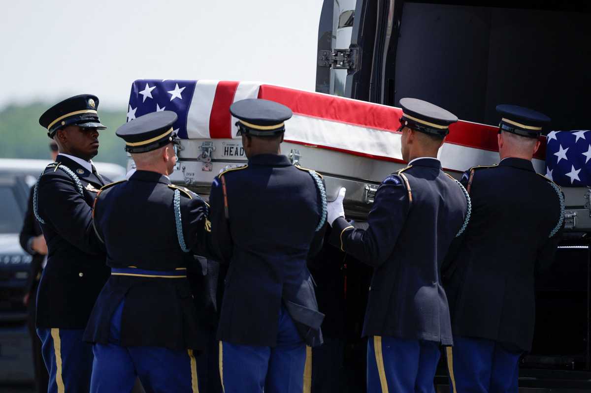 Hochul criticizes Trump after name of Queens soldier Sgt. Angel Rampersad removed from Pentagon casualty list – QNS