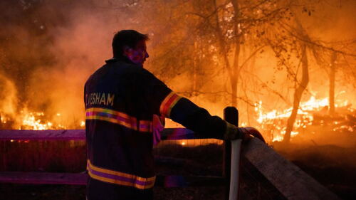 US-NEWS-CATASTROPHIC-CALIFORNIALEVEL-WILDFIRE-WILL-SCORCH-1-NJA.