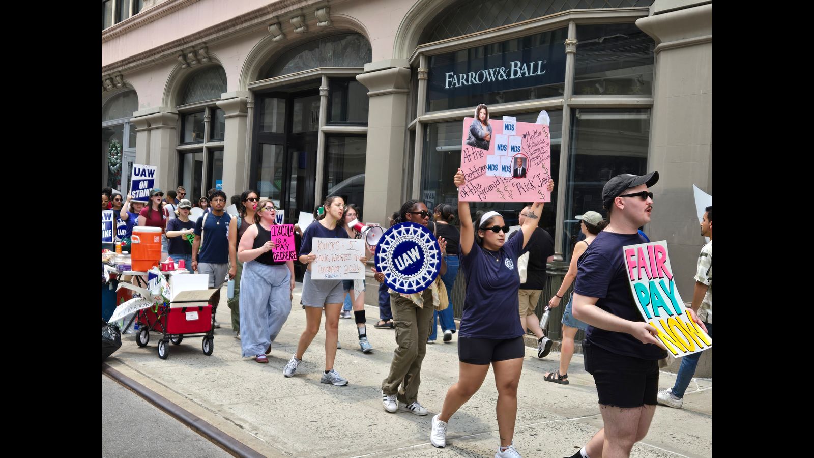 Bronx public defenders walk out