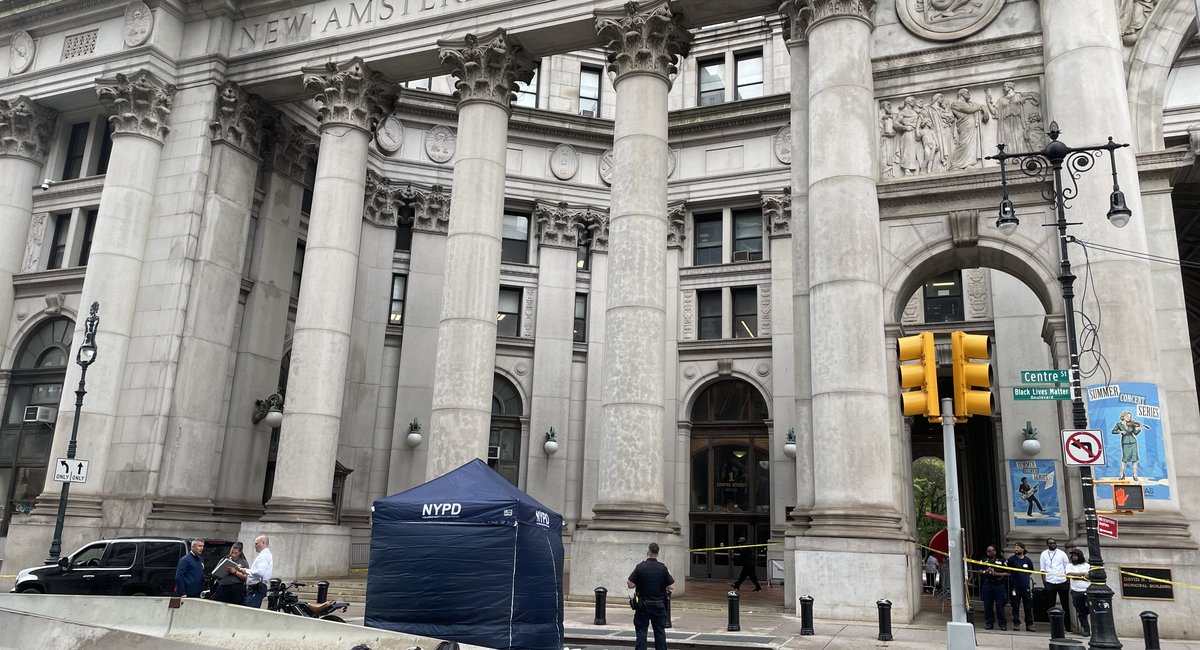 Teen on e-motorbike killed in crash near Brooklyn Bridge bike lane, steps from City Hall