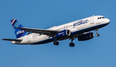 Airlines waive fees for changing, canceling NY and NJ flights ahead of Tuesday storms