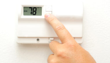 How to conserve energy while staying cool during extreme heat