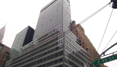 New York City high-rise building evacuated over fears of collapse