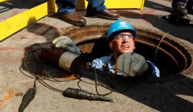 NYC HEATWAVE: Con Edison reports thousands of outages, urges New Yorkers to reduce electric usage amid power grid strain