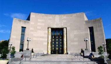 Grant For Immigrants and Teens Awarded to Brooklyn Public Library