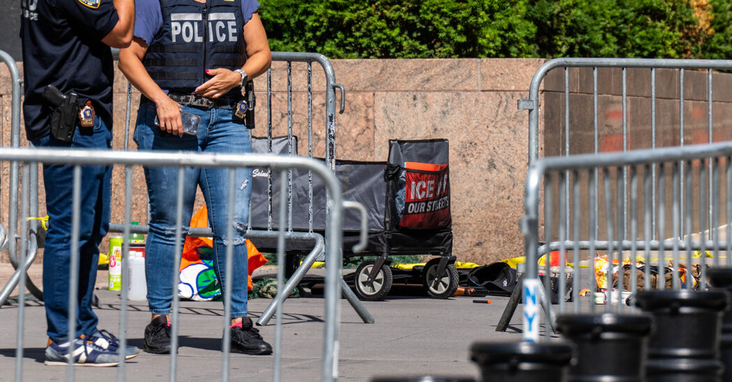 Suspect in NYC Federal Plaza Attack Was Targeting ICE, Authorities Say