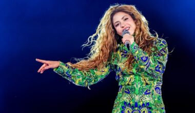 Shakira Gifts Brooklyn Concert Tickets to Honorees & More Latin Music News