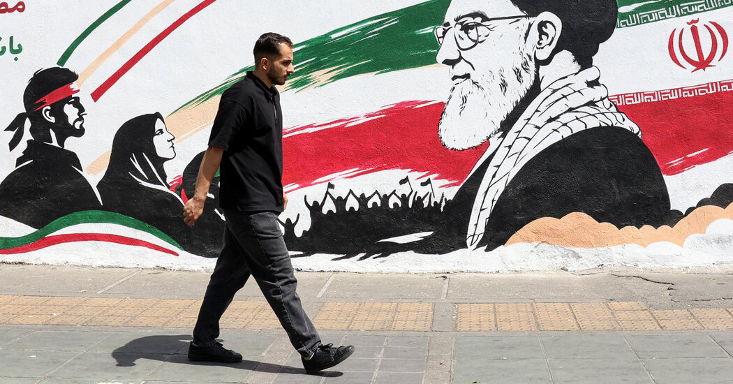 Iran War Live Updates: U.S.-Iran Strikes Abate, but Supporters of Both Sides Exchange Attacks