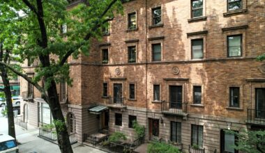 Bob Dylan’s historic Harlem townhouse sells for $2.8M
