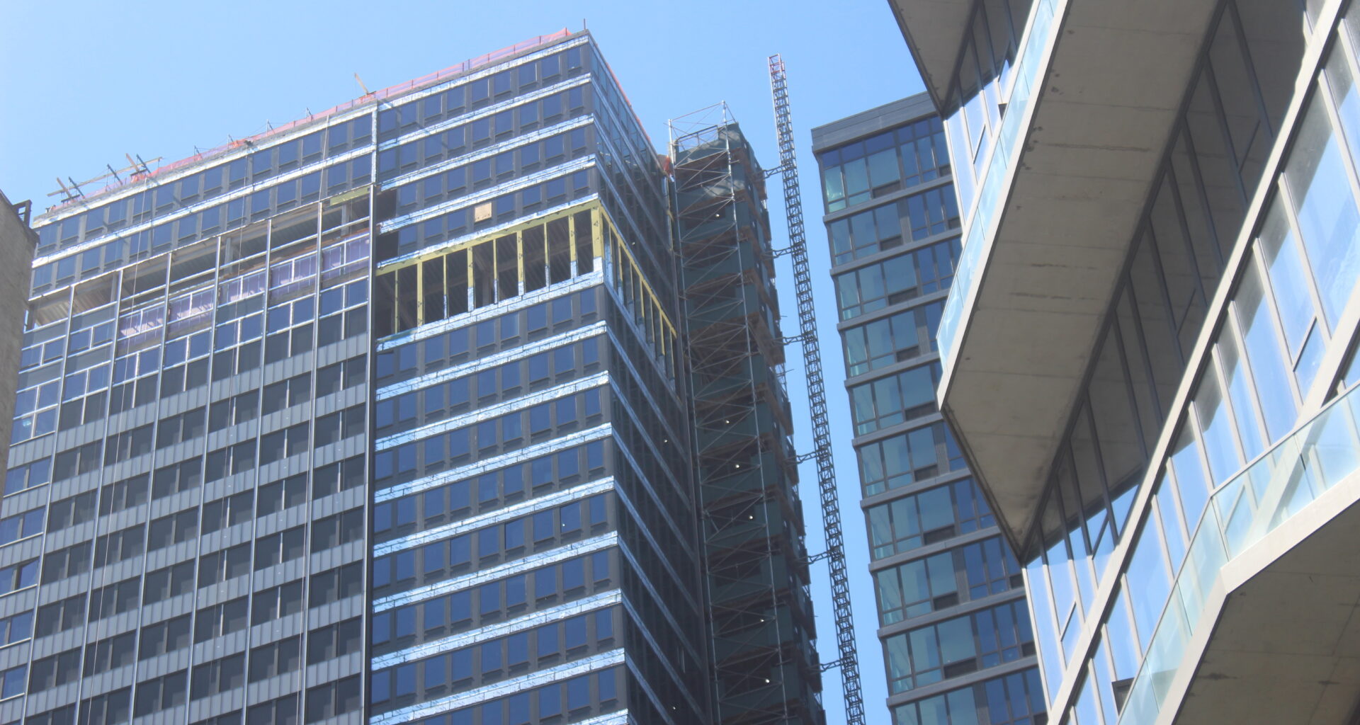 High-rise sags, buckles in Manhattan forcing evacuation