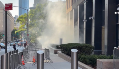 Man arrested after device thrown at New York federal building