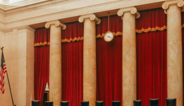 Supreme Court Blocks Trump’s Push to End Birthright Citizenship