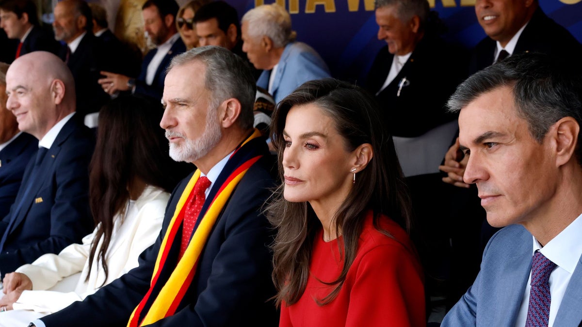 Queen Letizia's red dress for the World Cup final had 3 hidden messages