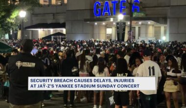 News 12 | Brooklyn | Jay Z Fans Seek Refunds After Hourslong Delay Outside Yankee Stadium
