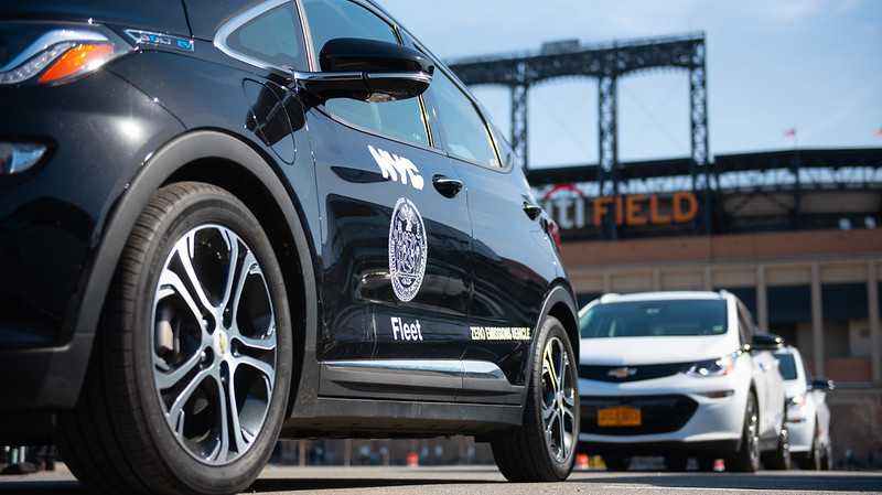 Mamdani signs executive order requiring city vehicles be equipped with pedestrian alert, speed limiter devices