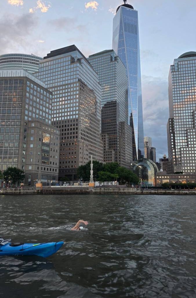 Joey Nizzardo completes 20 Bridges Swim Around Manhattan