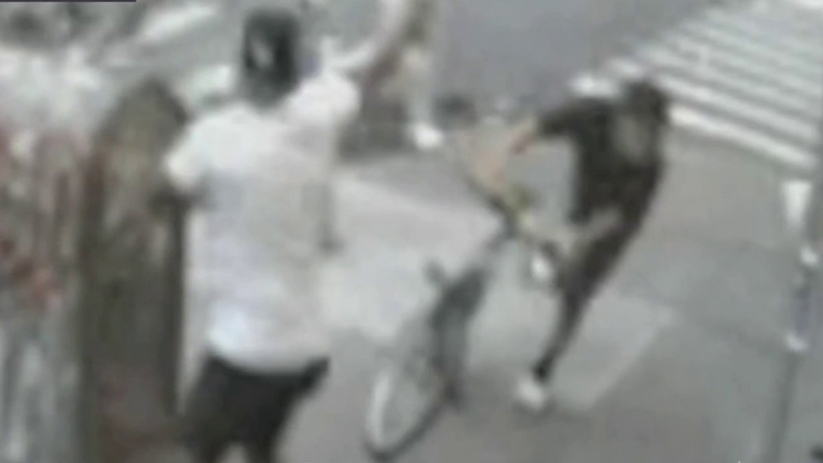12-year-old boy caught in the middle of fight shot dead outside Bronx bodega – NBC New York