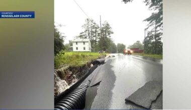 Heavy rain floods roads in Albany area, prompting state of emergency