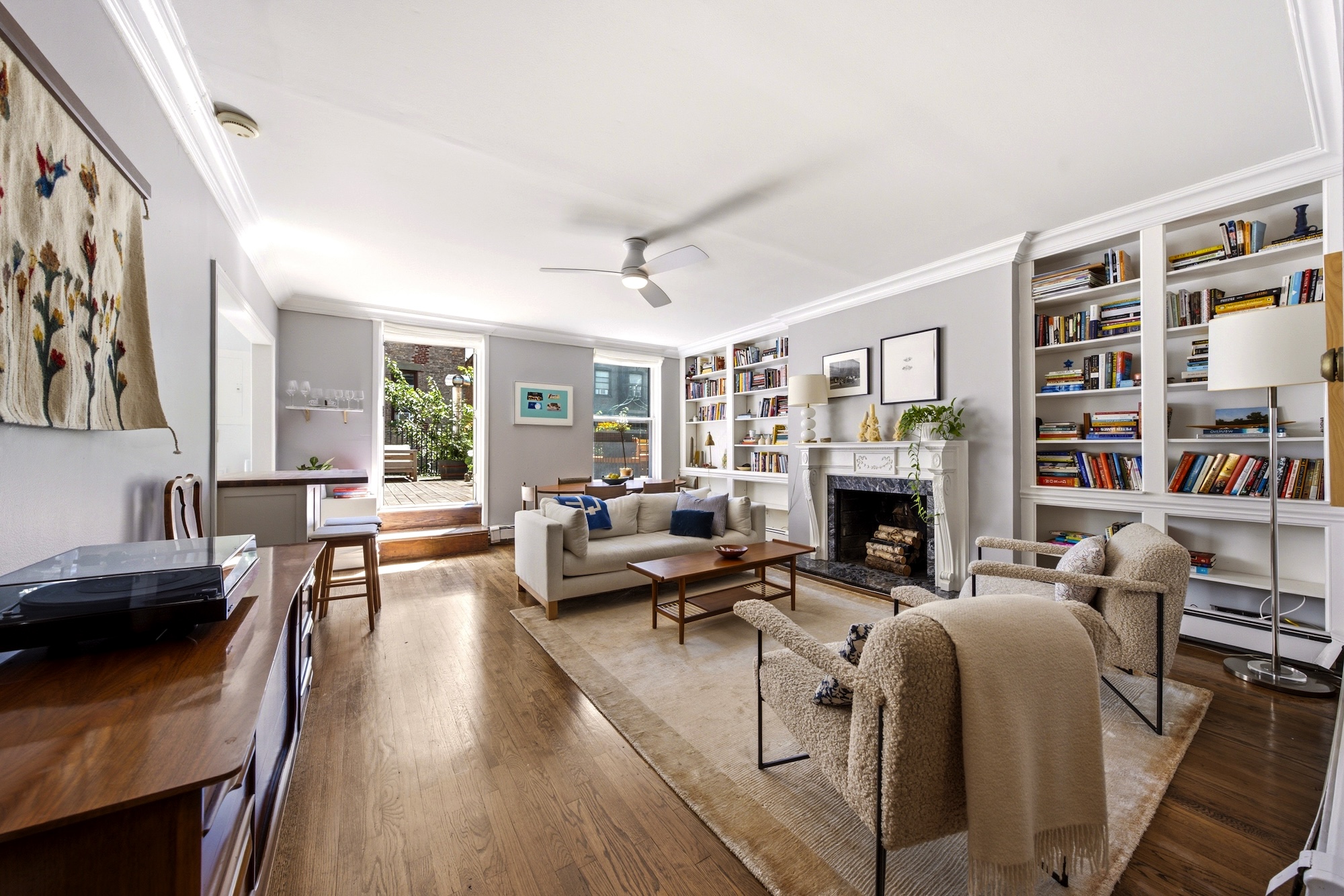 Throw garden parties all summer long at this $1.8M Brooklyn Heights co-op Throw garden parties all summer long at this $1.8M Brooklyn Heights co-op