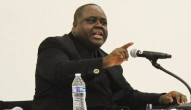 Robbinsdale nonprofit now charged with theft in case against Harding Smith | Brooklyn Park
