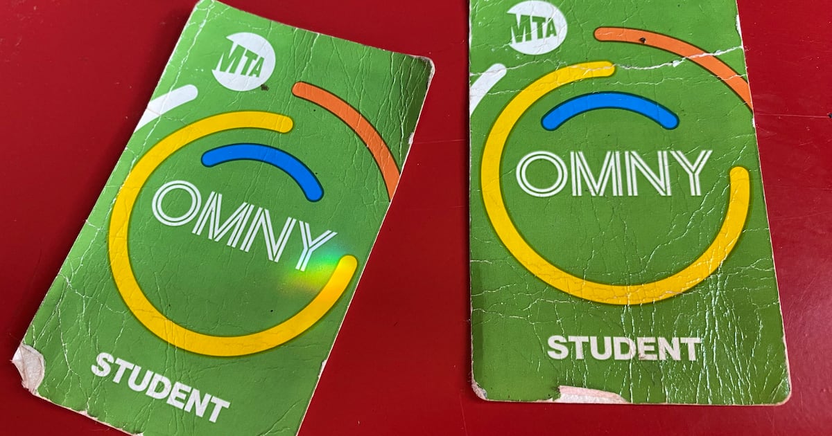 Tap your cellphone: NYC piloting digital student OMNY cards this fall