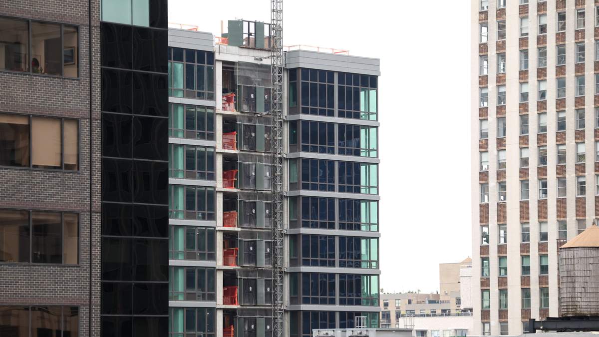 Manhattan High Rise Stabilized After Structural Concerns