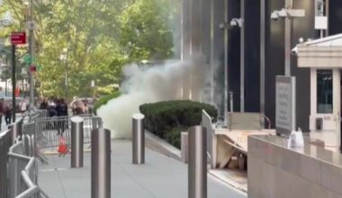 Man in custody after fire outside 26 Federal Plaza in Manhattan | National