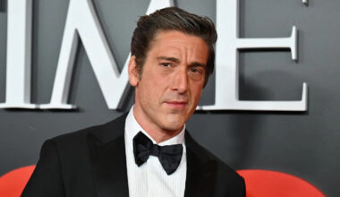 David Muir sparks fan concern with death-defying stunt above New York City