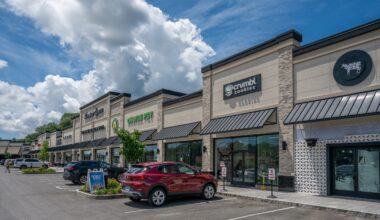 Manhattan REIT pays $30.5M for 56K-sq.-ft. CT shopping center