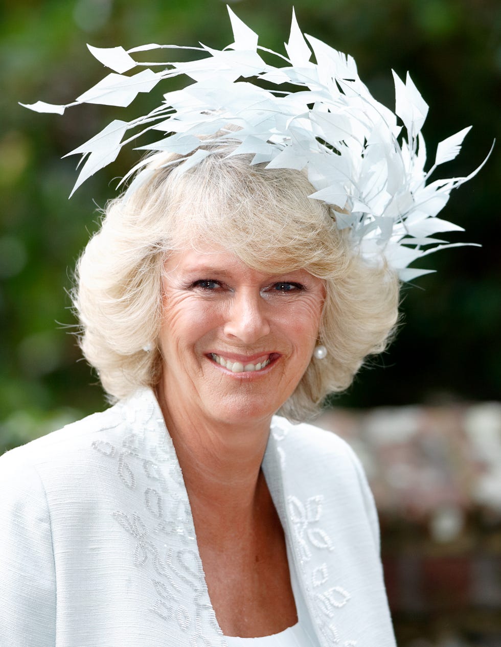 queen camilla hair rules
