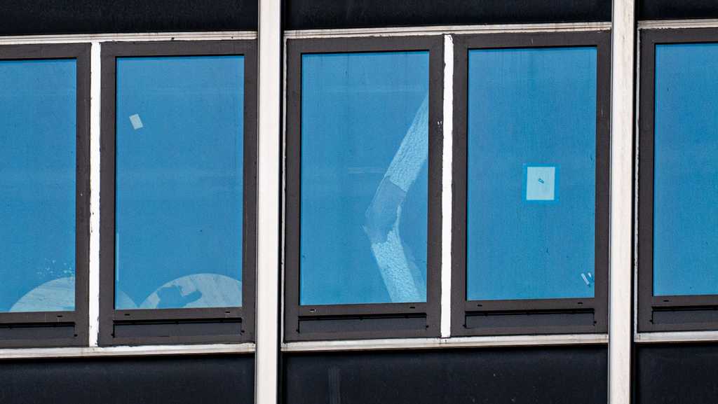 Midtown Manhattan high-rise evacuated amid collapse concerns